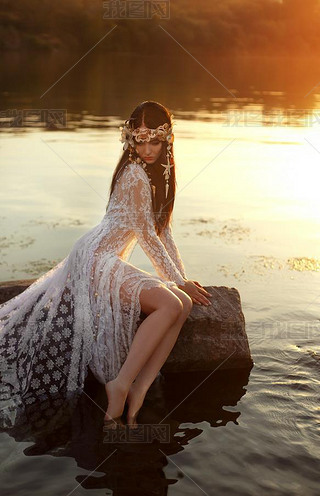 ˵Ĳ(ni)ؿՈ(qng)̎ĺڰˮ