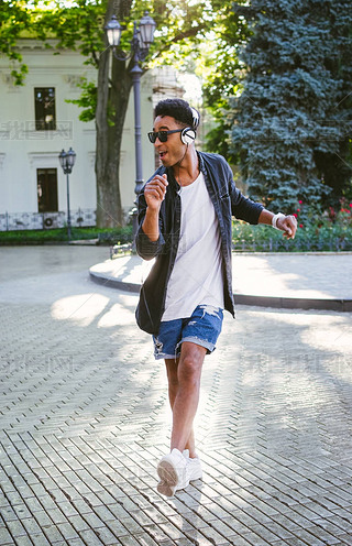 prЕrֺ˰ɫC̫RڳһЩȤФ