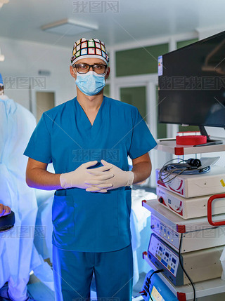 Ʒ