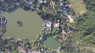 麣