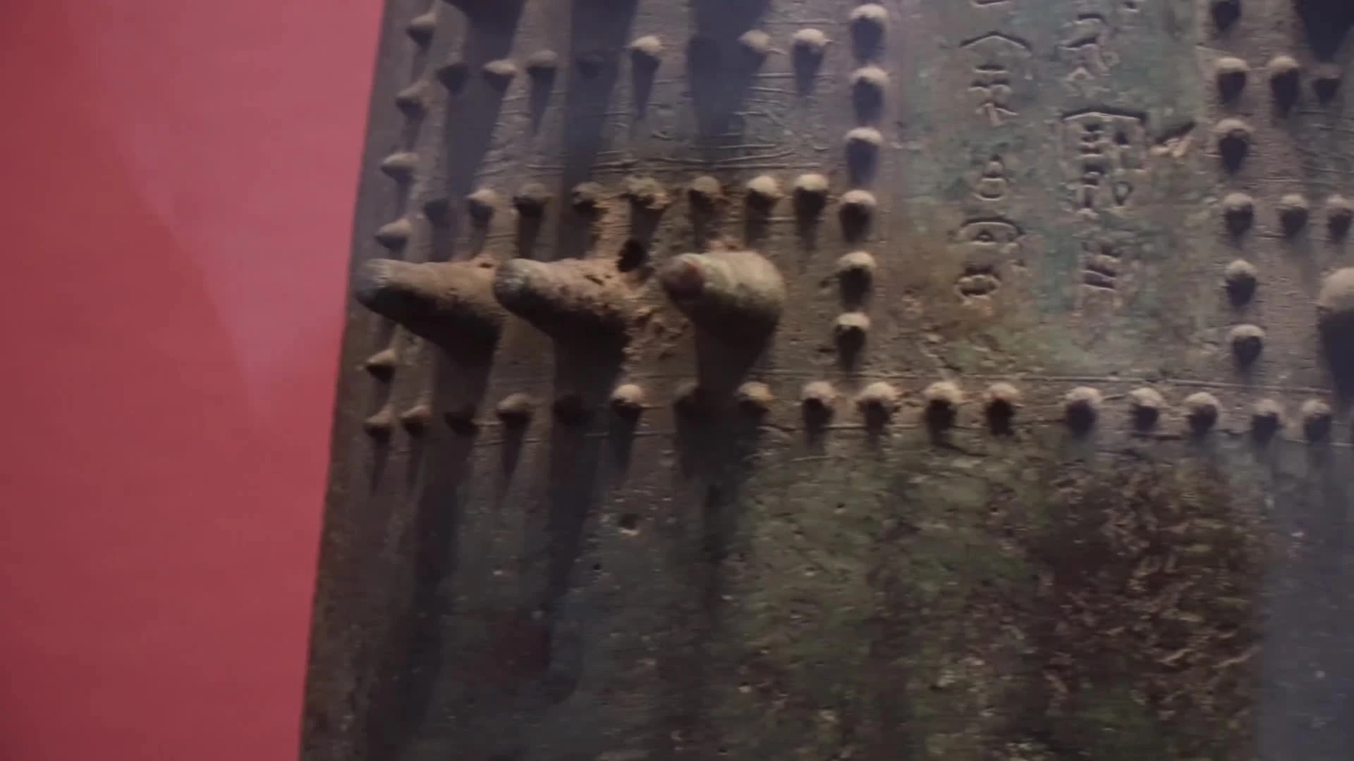 Ļ