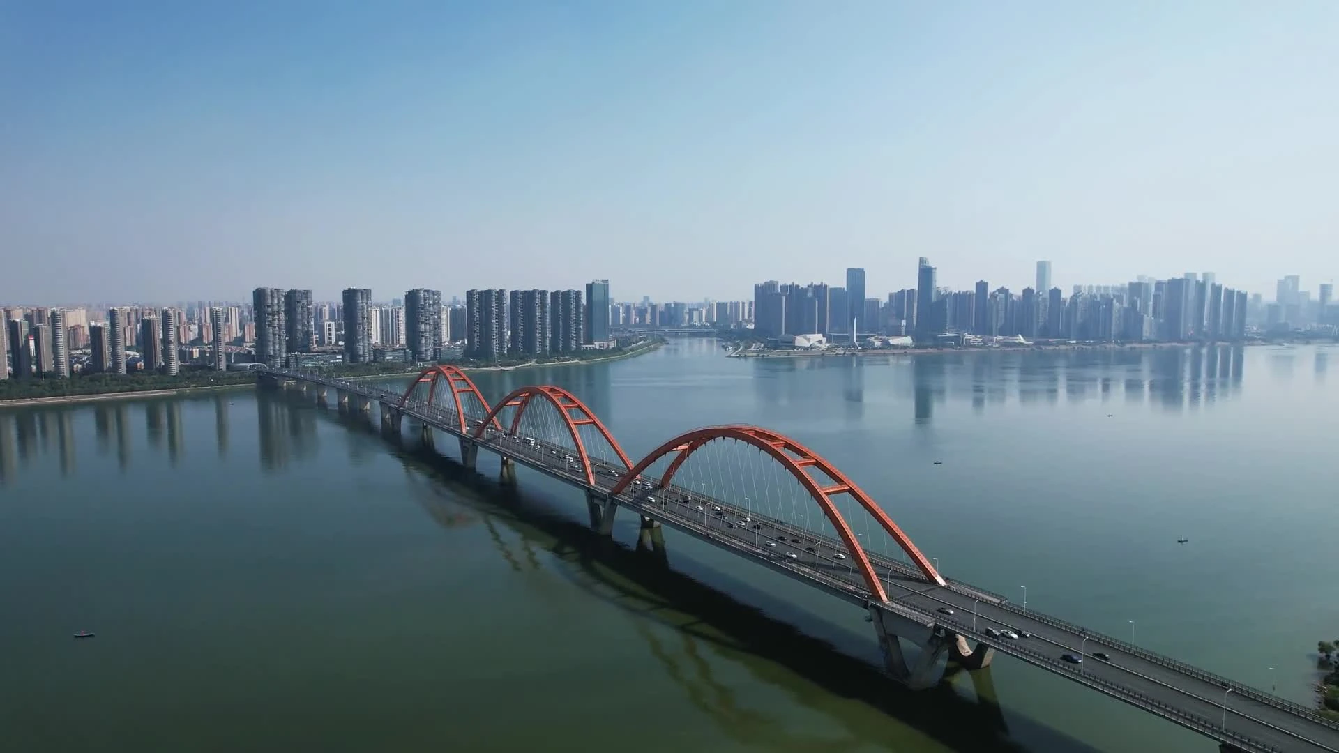 潭