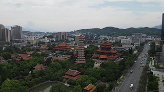 UDƬ