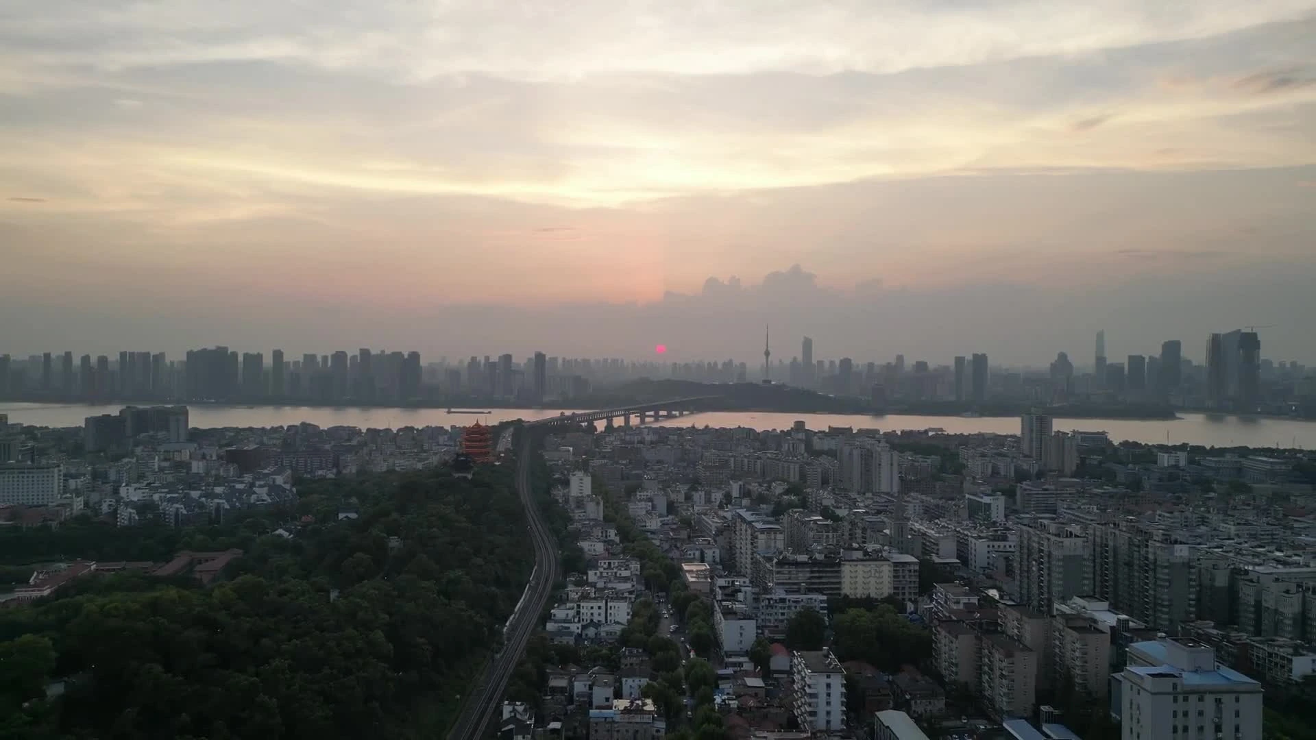 hSQ