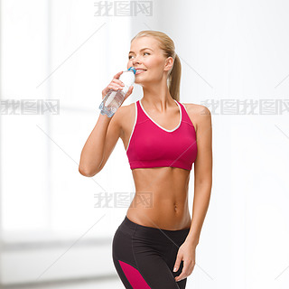 \Ůˎˮƿ΢ЦՄt(y)