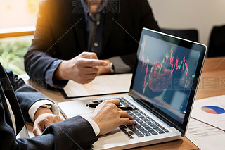 I(y)ؔ(ci)(w)(jng)ʹùƱ׈DYxؔ(ci)(w)(sh)(j)؛Ј(chng)(bo)չʾ