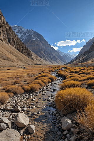 һlСϪ(jng)ɽgĲݵ؈DƬ