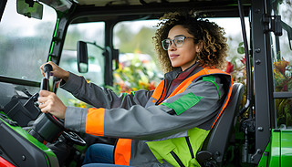 Ҋ(jin)ȊA˵Ĉ(jin)Ů˾C(j){܇(ch)vڳ