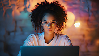 ڻ谵ķgһ^l(f)RpŮӳ