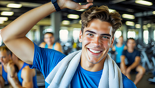 ۺڑӖ(xn)в׽옷r(sh)ͨ^罻ý