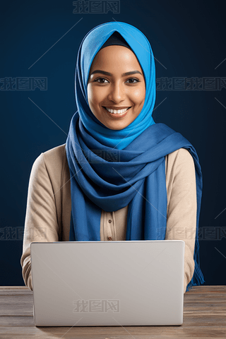 {(ln)ɫ΢ЦŮʹùPӛXDƬ