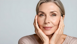 һλDŮ]۾ݹ⟨l(f)،Ф