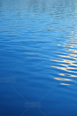ˮеĝi̫ꖷ䵽ˮϸ屳DƬ
