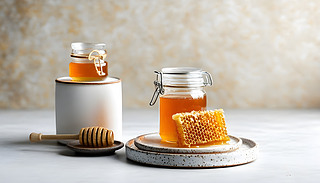 ⻬ķ۹߅һѸĽɫC