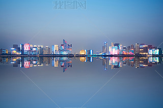 X(qin)³ǳH(xin)ҹc浹Ӱ