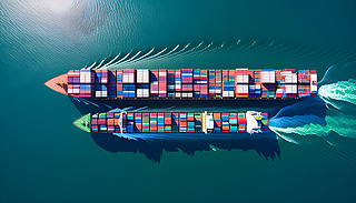 һҴͼb䴬ںϺеĴL(zhng)œȫװ