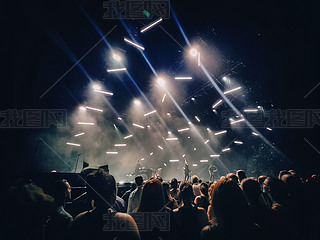 ݵ(ji)˳ӿ(dng)(ji)ͿgȺ