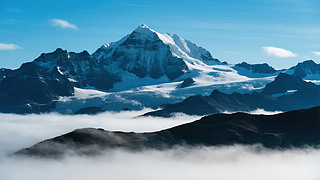 ѩɽƺճL(fng)΄(l)־D