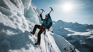 ɽʎr(zhn)Oѩɽ־I(y)񱳾