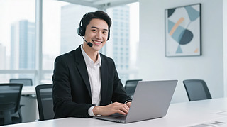 ̄(w)ʿͷھ΢ЦI(y)󱳾