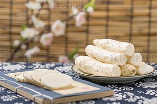 y(tng)c(din)ʳ(chng)