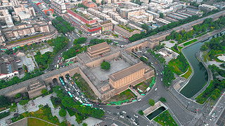 4kvʷ