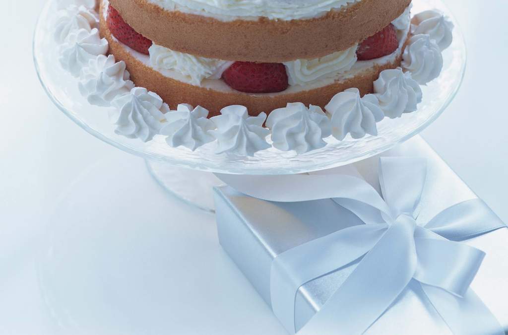 看生日蛋糕图猜成语_看图猜成语