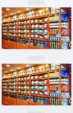 Wide range of traditional Chinese tea in the Old Town of Lijiang