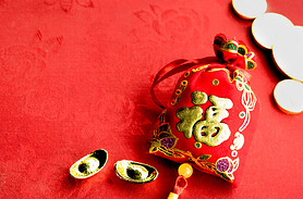 Chinese new year decoration: red felt fabric packet or ang pow w