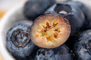 {ݮ