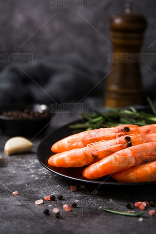 Ʒr