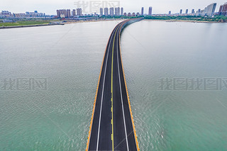 |ʡ\̫ͅ^(q)ɳ˹u纣