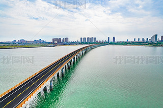 |ʡ\̫ͅ^(q)ɳ˹u纣