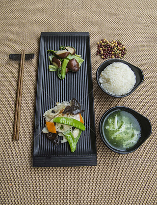 㹽Ͳ߲?zh)ײ?>
                                                                    </a>
                                <div   id=