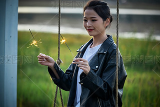 Ϧ(yng)ºǧȼŮĿɐ(i)Ů