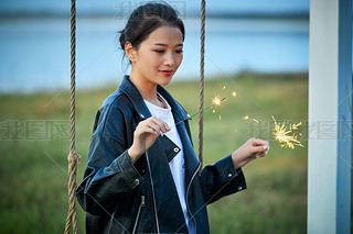 Ϧ(yng)ºǧȼŮĿɐ(i)Ů