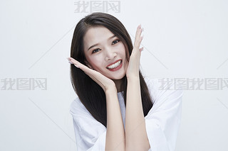 ɫL(zhng)TѪrչʾNL(zhng)l(f)Ů