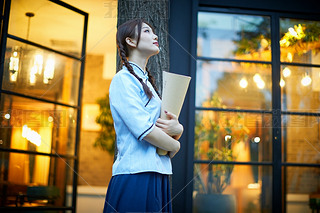 ͥԺÏ(f)ŕпL(fng)Ů