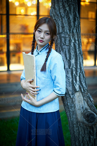 ͥԺÏ(f)ŕпL(fng)Ů