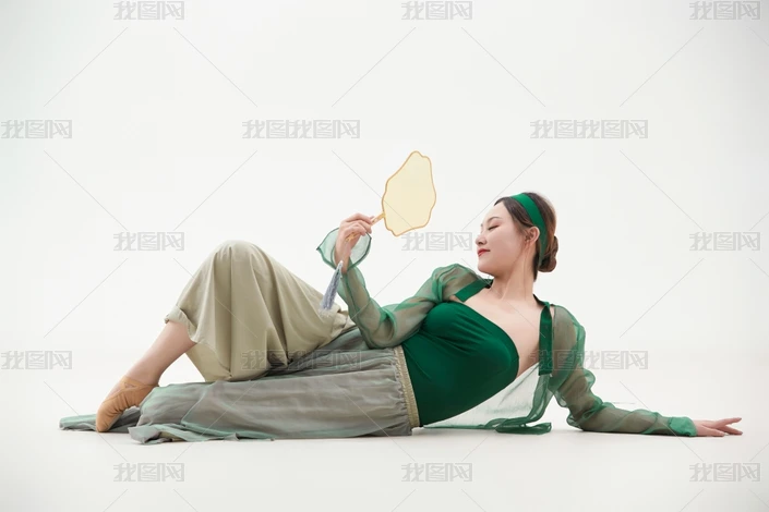Ը