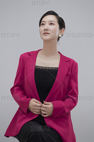 ɫI(y)ŮԽ(jng)˹P(gun)