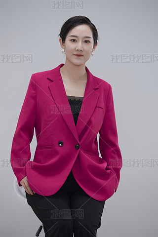 ɫI(y)ŮԽ(jng)˹P(gun)