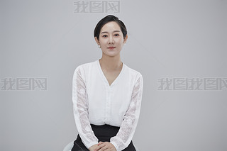 ɫI(y)ŮԽ(jng)˹P(gun)