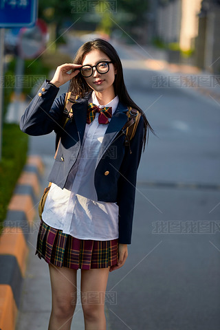 _W(xu)ŌW(xu)ؼ·ϵŮW(xu)