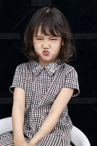 ɫڵϵĿɐ۵āСŮͯ