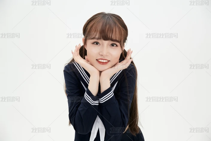 У@
