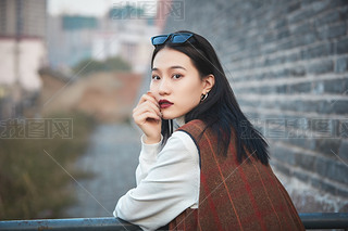 fǅ^(q)ﴩ(f)ŸL(fng)弃Ů