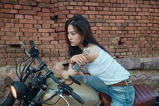 Tڏ(f)Ħ܇(ch)ϵĕr(sh)ЁŮ