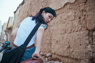 Tڏ(f)Ħ܇(ch)ϵĕr(sh)ЁŮ