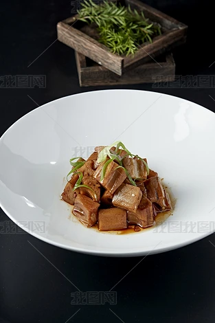 uʳ
